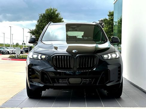 New 2026 BMW X5 xDrive40i w/ M Sport Package AWD/4WD image 5