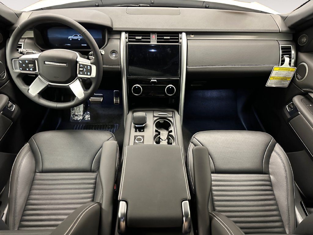 New 2026 Land Rover Discovery Dynamic SE AWD/4WD image 10