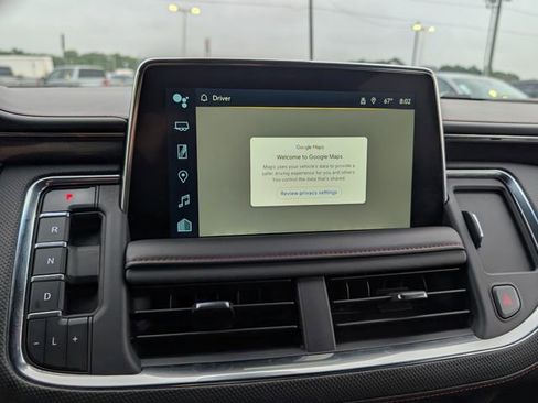 Used 2024 Chevrolet Suburban RST RWD image 7