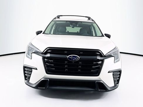 Used 2025 Subaru Ascent Bronze Edition w/ Onyx Package image 2