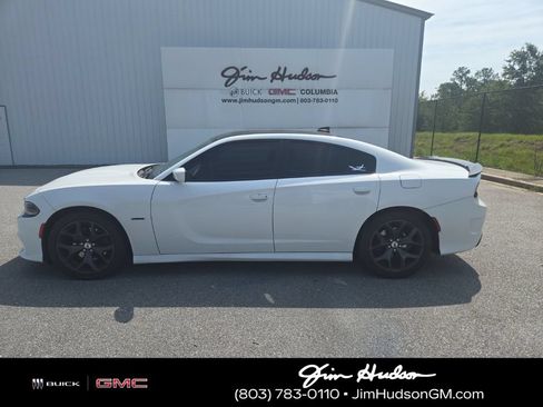 Used 2019 Dodge Charger R/T RWD image 2