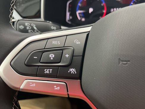 New 2026 Volkswagen Taos SEL AWD/4WD image 23