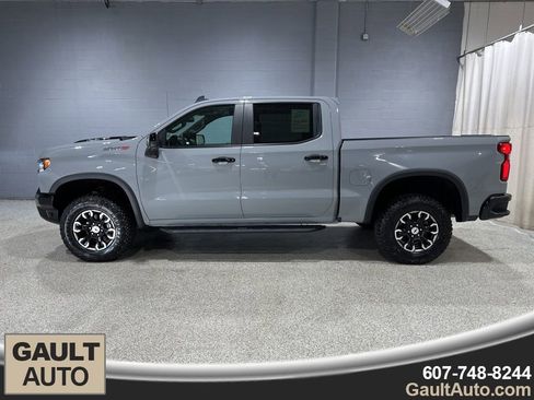 Used 2024 Chevrolet Silverado 1500 ZR2 image 5