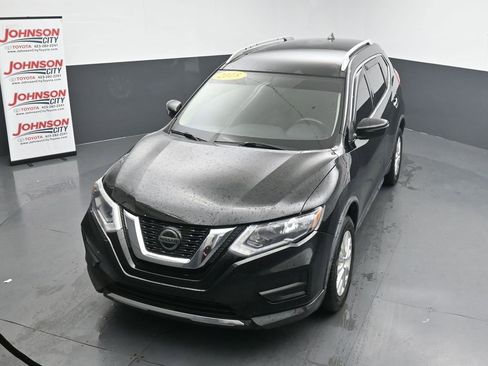 Used 2018 Nissan Rogue SV AWD/4WD image 27