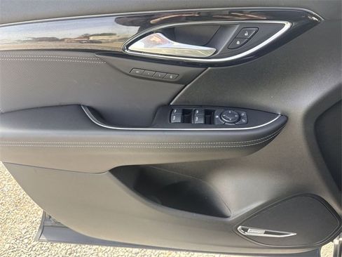 Used 2024 Buick Envision Preferred image 13