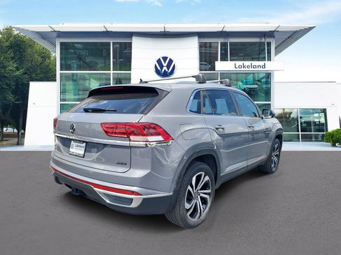 Used 2023 Volkswagen Atlas Cross Sport SEL AWD/4WD image 3