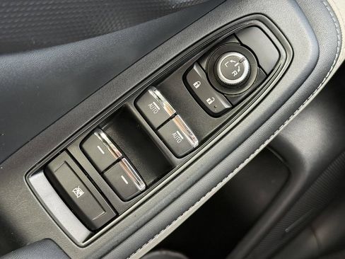 Used 2023 Subaru Forester Limited AWD/4WD image 25