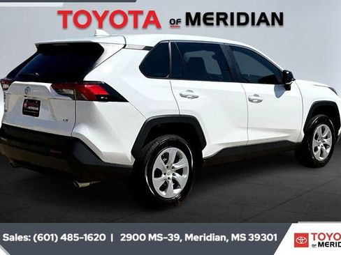 Used 2025 Toyota RAV4 LE image 11