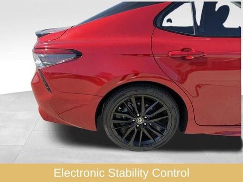 Used 2023 Toyota Camry XSE w/ Navigation Package image 11