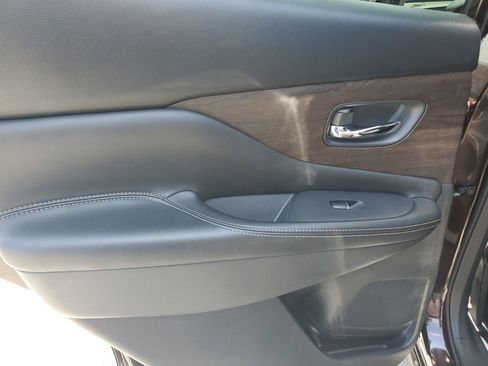 Used 2021 Nissan Murano Platinum w/ Cargo Package FWD image 22