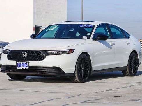 Used 2025 Honda Accord Sport image 5