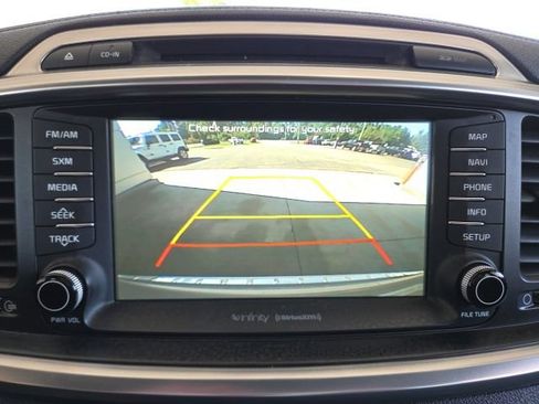 Used 2016 Kia Sorento SX AWD/4WD image 19