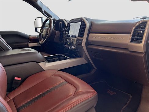 Used 2022 Ford F250 King Ranch w/ Chrome Package image 30