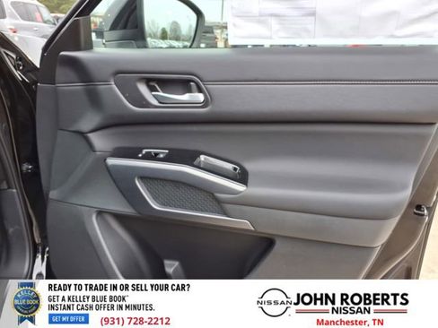 New 2026 Nissan Pathfinder SL w/ SL Premium Package AWD/4WD image 21