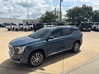 Used 2024 GMC Terrain Denali w/ Denali Premium Package AWD/4WD video 1