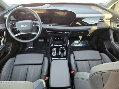 Used 2025 Audi Q6 e-tron Premium Plus w/ Premium Plus image 11