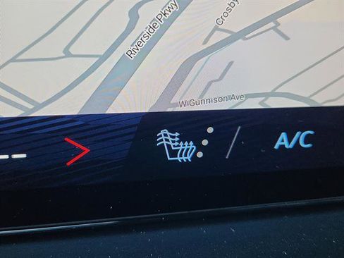 Used 2025 Chevrolet Tahoe LT image 22