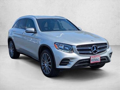 Used 2018 Mercedes-Benz GLC 300 image 3