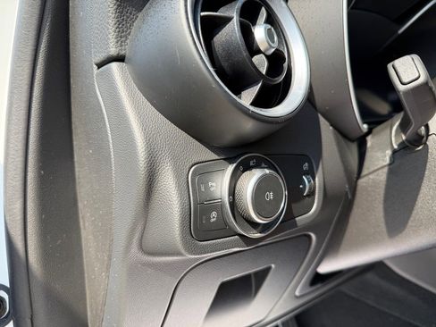 Used 2024 Alfa Romeo Stelvio Ti image 10