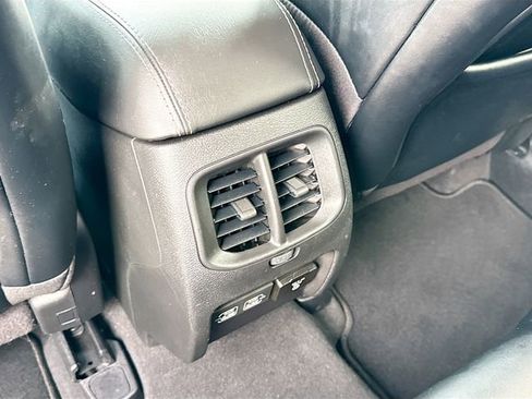 Used 2022 Jeep Cherokee Latitude Lux FWD image 22