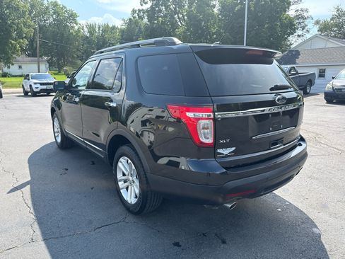 Used 2014 Ford Explorer XLT w/ Equipment Group 202A AWD/4WD image 5