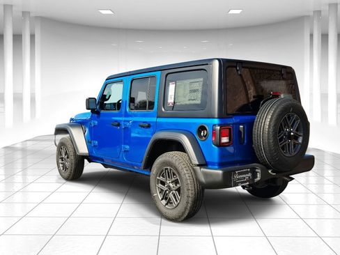 Certified 2025 Jeep Wrangler Sport S image 5