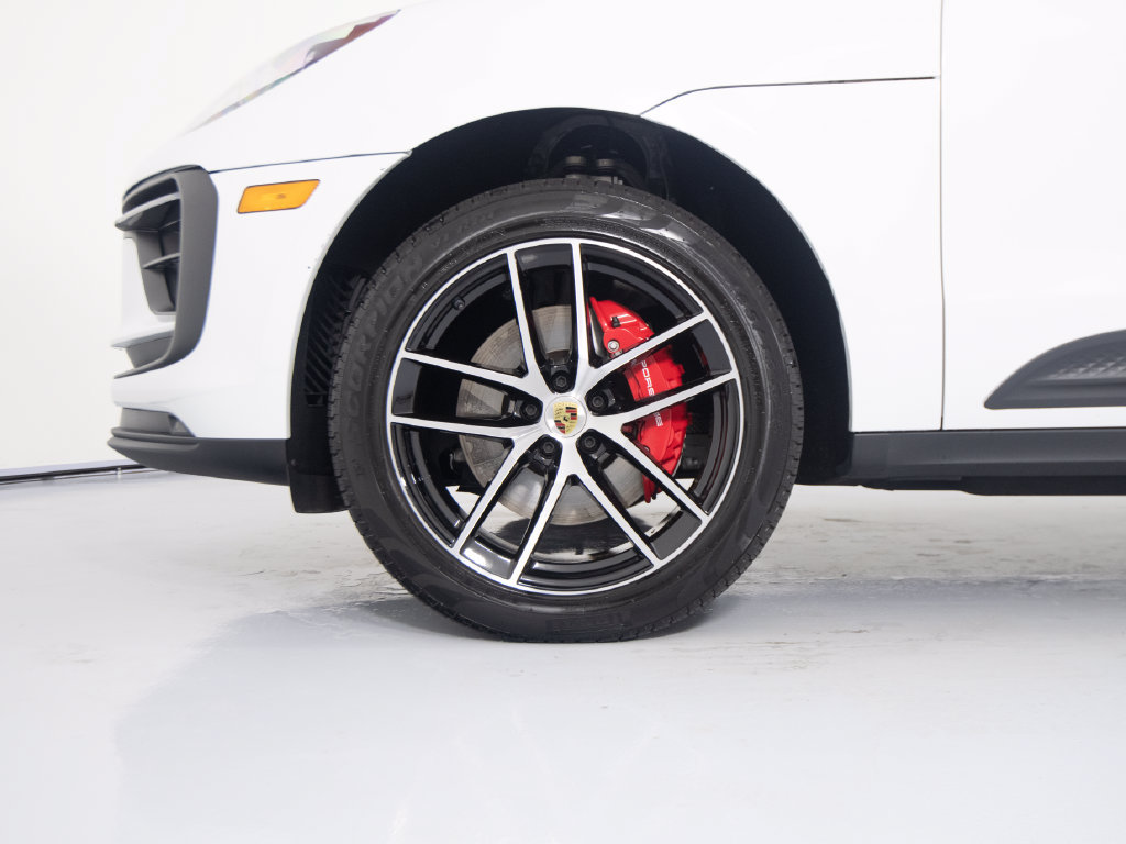 Certified 2026 Porsche Macan S AWD/4WD image 14