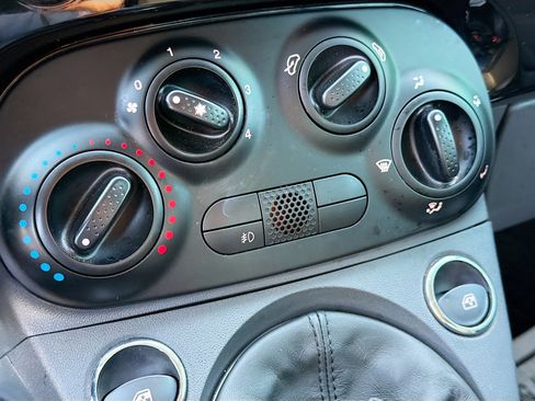 Used 2018 FIAT 500 Pop w/ Urbana Appearance Package image 30