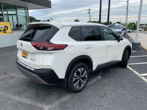 Used 2023 Nissan Rogue SV AWD/4WD image 7