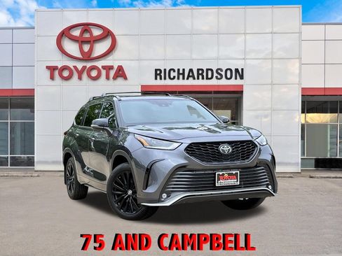 Used 2025 Toyota Highlander XSE AWD/4WD image 1