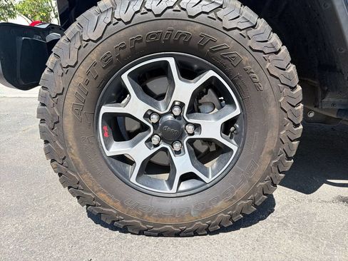 Used 2021 Jeep Wrangler Unlimited Rubicon w/ Safety Group AWD/4WD image 18
