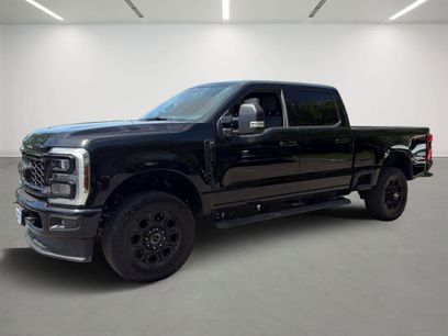 Used 2025 Ford F350 XLT w/ Black Appearance Package