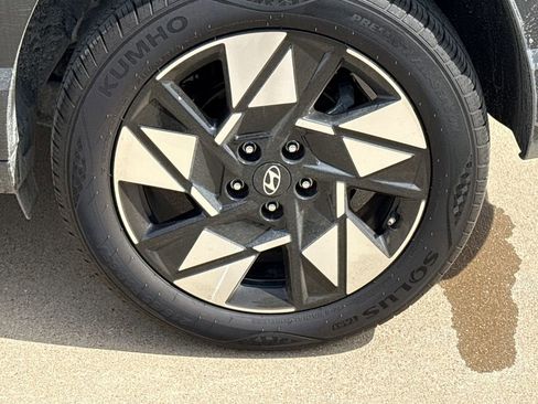 Certified 2025 Hyundai Kona SEL AWD/4WD image 8