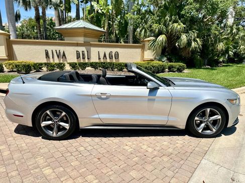 Used 2015 Ford Mustang Convertible w/ Equipment Group 051A image 34