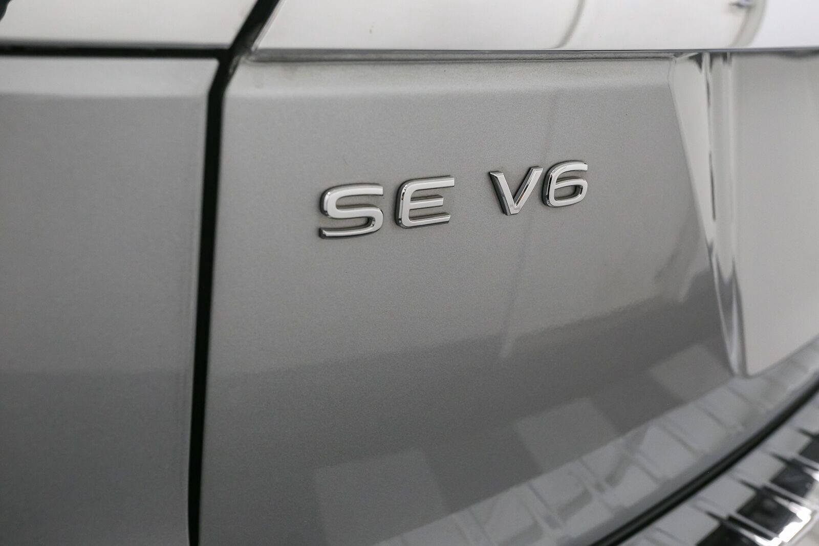 Certified 2023 Volkswagen Atlas SE w/ Panoramic Sunroof Package AWD/4WD image 12