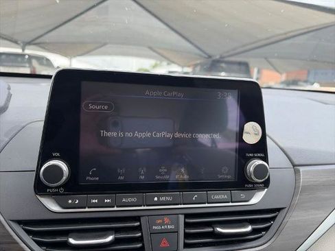 Certified 2025 Nissan Altima 2.5 SV FWD image 16