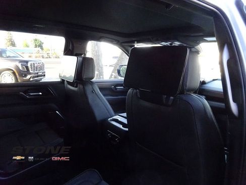 New 2026 GMC Yukon Denali w/ Denali Reserve Package AWD/4WD image 22