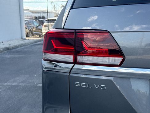 Used 2023 Volkswagen Atlas SEL AWD/4WD image 10