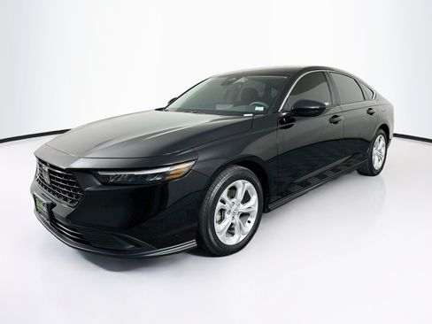 Used 2025 Honda Accord LX image 3