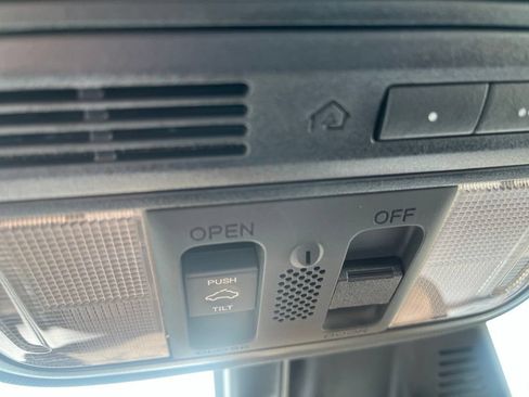 Used 2016 Honda Accord Touring image 23
