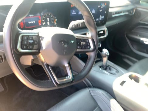 Used 2024 Ford Mustang Premium image 18
