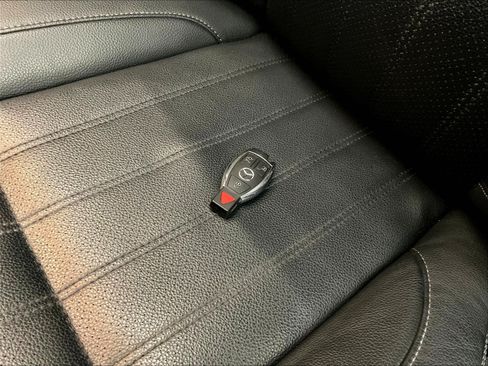 Certified 2019 Mercedes-Benz GLS 450 4MATIC image 36