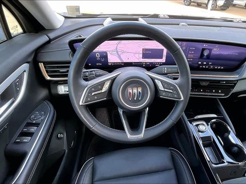 Used 2025 Buick Envision Avenir image 3