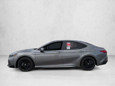 New 2026 Toyota Camry SE FWD image 5