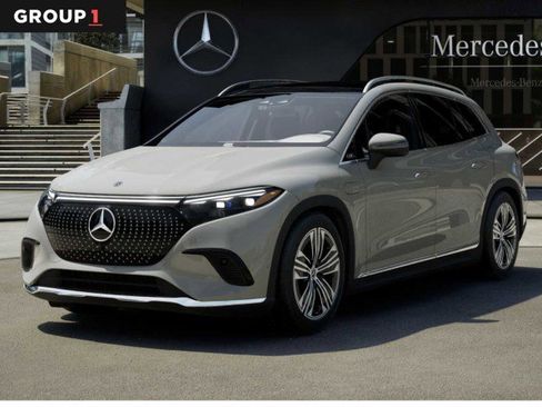 New 2026 Mercedes-Benz EQS 400 4MATIC SUV image 3
