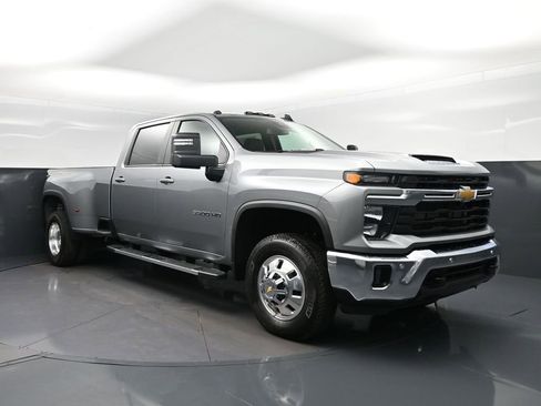 New 2026 Chevrolet Silverado 3500 LT w/ All Star Edition AWD/4WD image 9