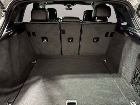 Used 2024 Porsche Macan image 27