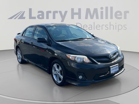 Used 2011 Toyota Corolla S FWD image 7
