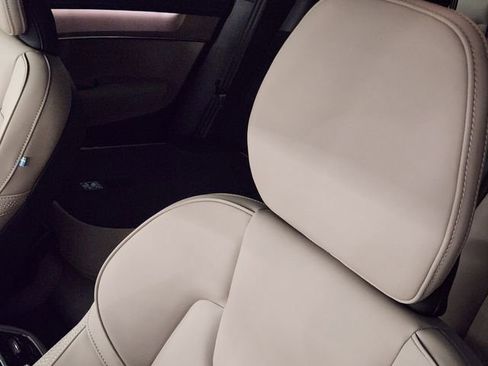 New 2026 Volvo XC90 B6 Plus w/ Protection Package Premier image 15