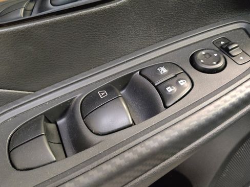 Used 2025 Nissan Versa SV w/ Trunk Package FWD image 27